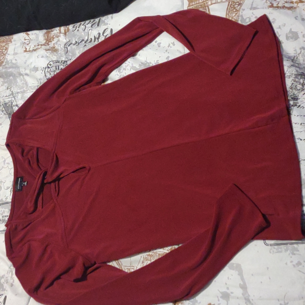 Buckle black, twist detail top